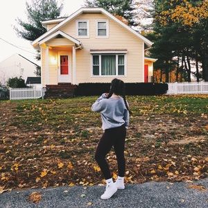 Meet your Posher, Adryanna